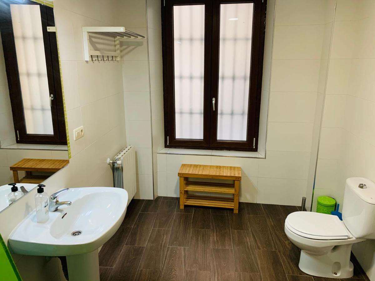 Quarto Duplo com Casa de Banho Partilhada