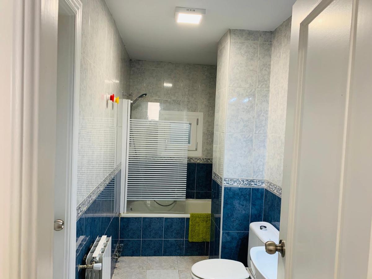 Quarto Duplo com Casa de Banho Privativa